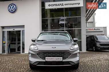 Внедорожник / Кроссовер Ford Kuga 2020 в 