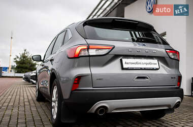 Внедорожник / Кроссовер Ford Kuga 2020 в 