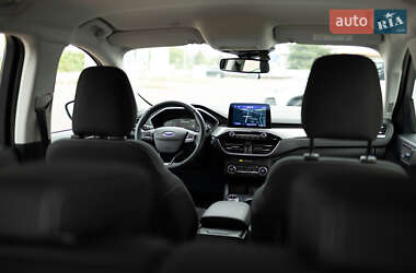 Внедорожник / Кроссовер Ford Kuga 2020 в 