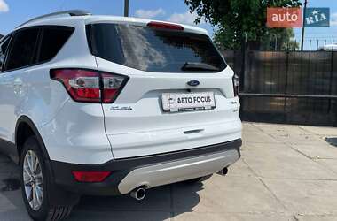Внедорожник / Кроссовер Ford Kuga 2019 в 
