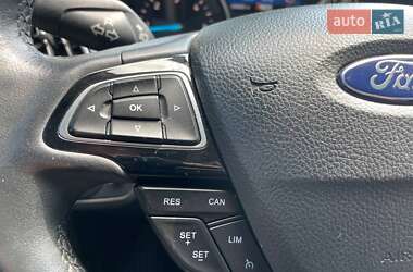 Внедорожник / Кроссовер Ford Kuga 2019 в 
