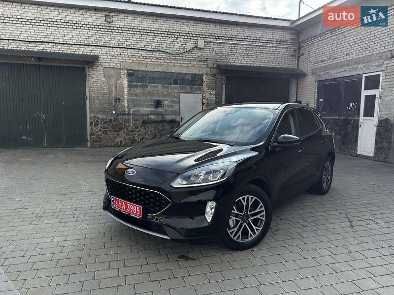 Внедорожник / Кроссовер Ford Kuga 2021 в Бродах