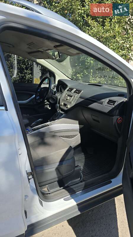 Внедорожник / Кроссовер Ford Kuga 2012 в Днепре фото 4 Внедорожник / Кроссовер Ford Kuga 2012 в Днепре