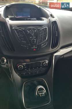 Внедорожник / Кроссовер Ford Kuga 2015 в Косове