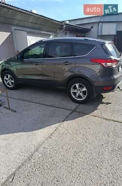 Внедорожник / Кроссовер Ford Kuga 2015 в 