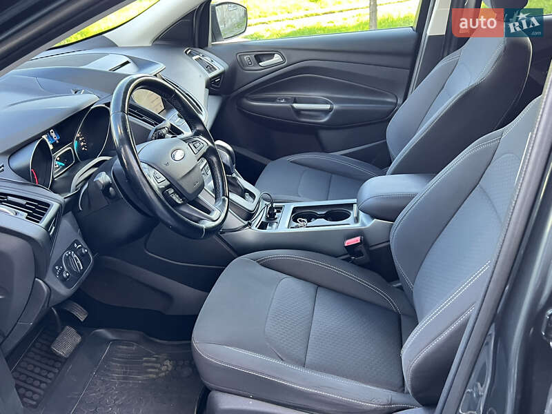Внедорожник / Кроссовер Ford Kuga 2017 в Трускавце фото 38 Внедорожник / Кроссовер Ford Kuga 2017 в Трускавце