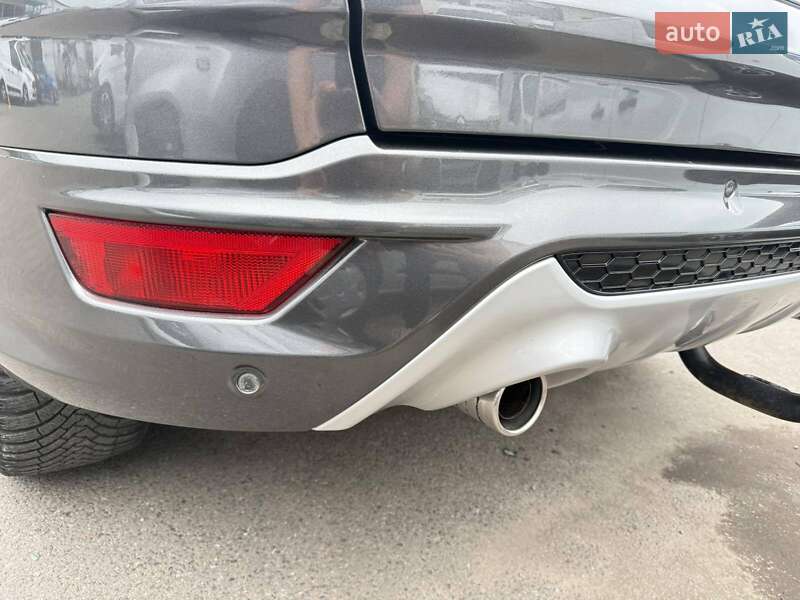 Внедорожник / Кроссовер Ford Kuga 2015 в Луцке