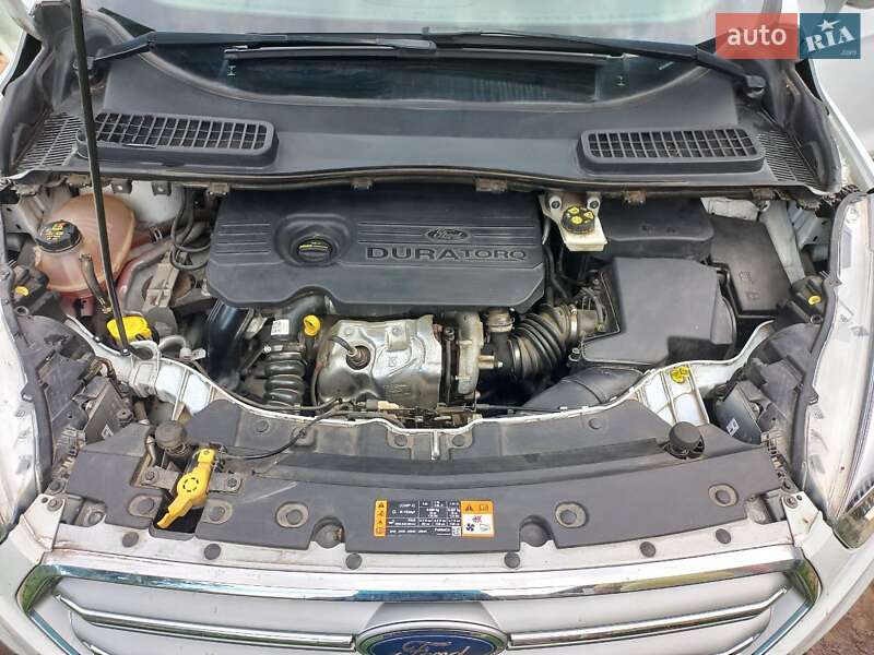 Позашляховик / Кросовер Ford Kuga 2019 в Києві