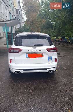 Позашляховик / Кросовер Ford Kuga 2025 в 