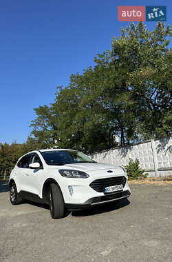 Внедорожник / Кроссовер Ford Kuga 2020 в 