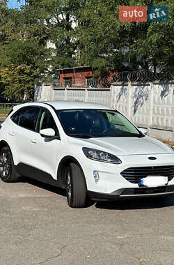 Внедорожник / Кроссовер Ford Kuga 2020 в Киеве