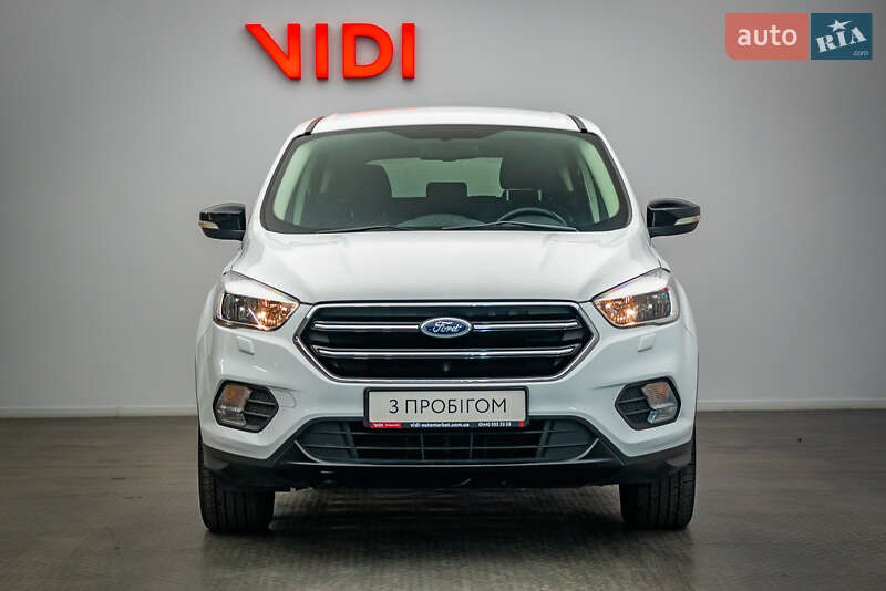 Внедорожник / Кроссовер Ford Kuga 2017 в Киеве