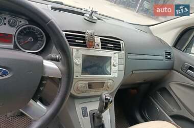 Внедорожник / Кроссовер Ford Kuga 2011 в 
