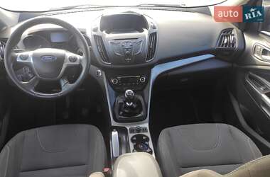Внедорожник / Кроссовер Ford Kuga 2013 в 