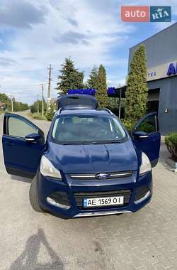 Внедорожник / Кроссовер Ford Kuga 2013 в 