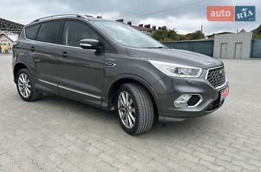 Внедорожник / Кроссовер Ford Kuga 2017 в 