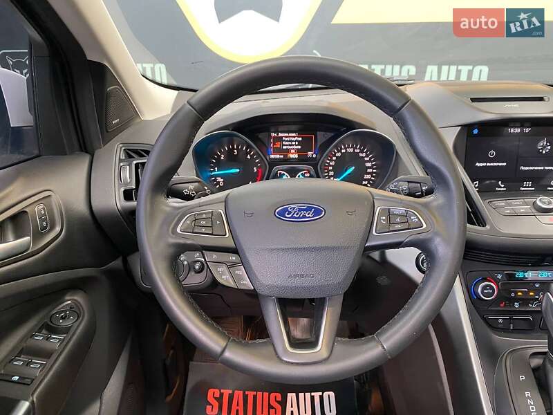 Позашляховик / Кросовер Ford Kuga 2017 в Хмельницькому