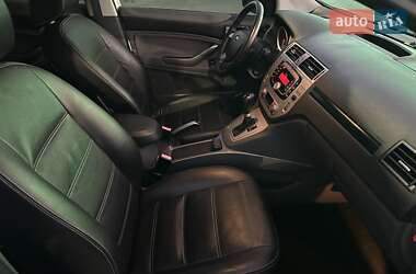 Внедорожник / Кроссовер Ford Kuga 2010 в 