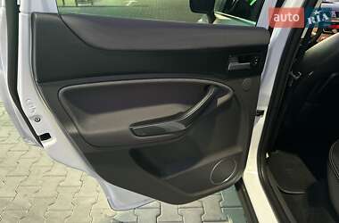 Внедорожник / Кроссовер Ford Kuga 2010 в 