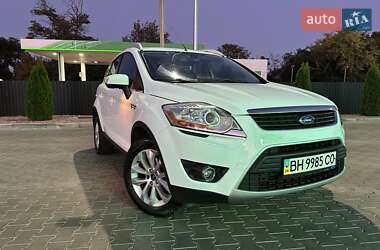 Внедорожник / Кроссовер Ford Kuga 2010 в 