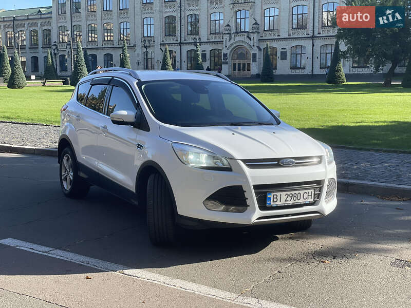 Внедорожник / Кроссовер Ford Kuga 2016 в Киеве