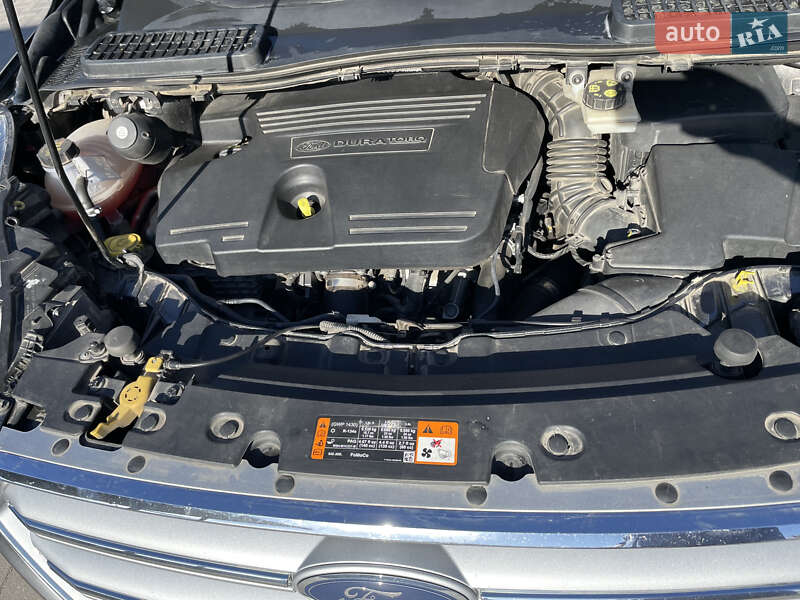 Позашляховик / Кросовер Ford Kuga 2019 в Шепетівці