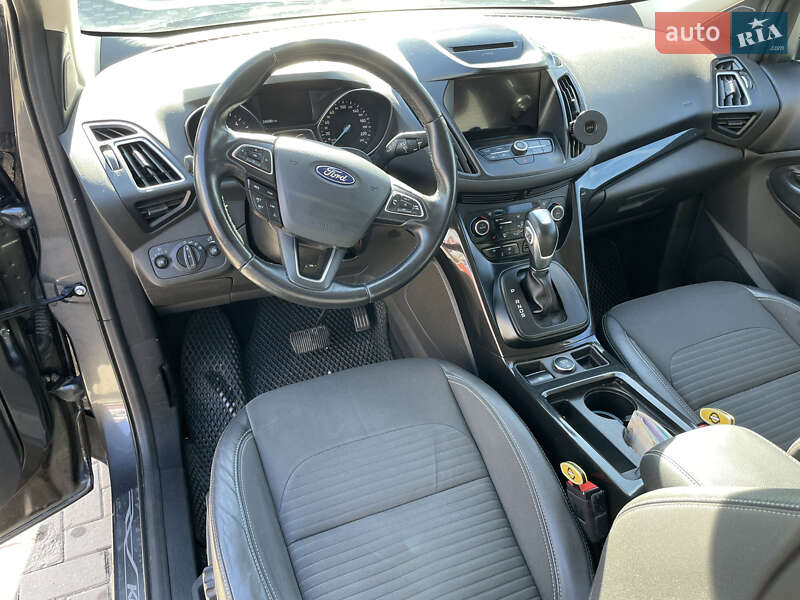 Позашляховик / Кросовер Ford Kuga 2019 в Шепетівці