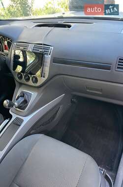 Внедорожник / Кроссовер Ford Kuga 2011 в 