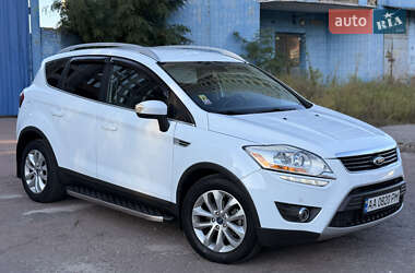 Внедорожник / Кроссовер Ford Kuga 2012 в 