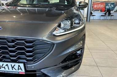 Внедорожник / Кроссовер Ford Kuga 2022 в 