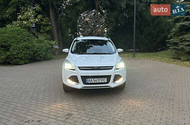 Внедорожник / Кроссовер Ford Kuga 2016 в 