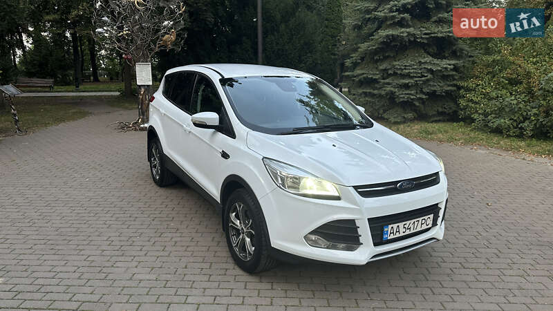 Внедорожник / Кроссовер Ford Kuga 2016 в Киеве