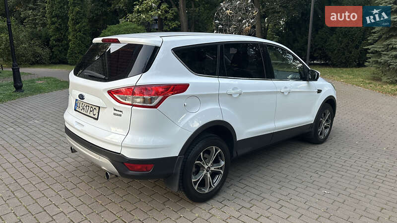 Внедорожник / Кроссовер Ford Kuga 2016 в Киеве