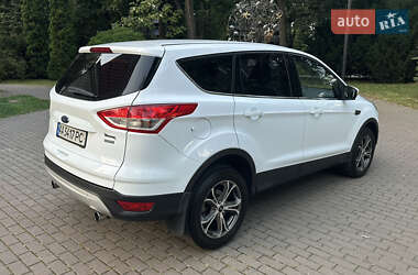 Внедорожник / Кроссовер Ford Kuga 2016 в 