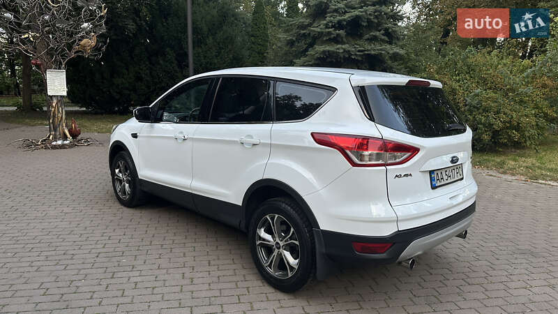 Внедорожник / Кроссовер Ford Kuga 2016 в Киеве