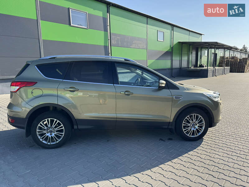 Внедорожник / Кроссовер Ford Kuga 2013 в Виннице