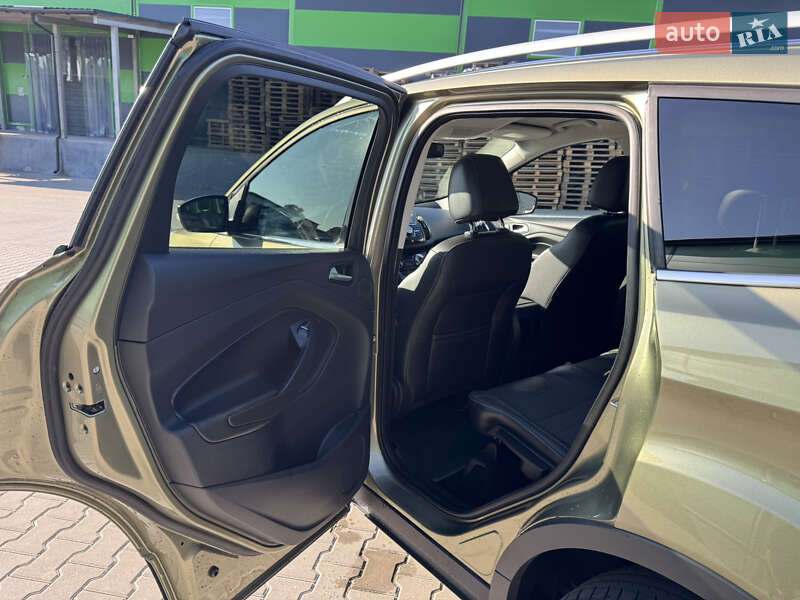 Внедорожник / Кроссовер Ford Kuga 2013 в Виннице