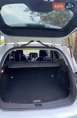 Внедорожник / Кроссовер Ford Kuga 2010 в 