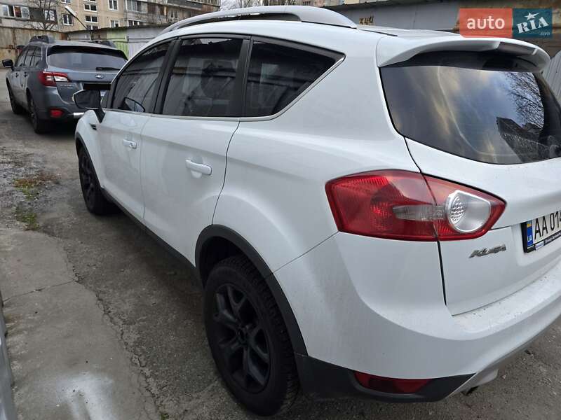 Внедорожник / Кроссовер Ford Kuga 2010 в Киеве фото 5 Внедорожник / Кроссовер Ford Kuga 2010 в Киеве