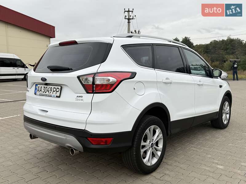 Внедорожник / Кроссовер Ford Kuga 2019 в Киеве
