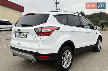 Внедорожник / Кроссовер Ford Kuga 2019 в 