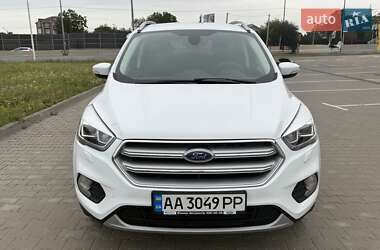 Внедорожник / Кроссовер Ford Kuga 2019 в 