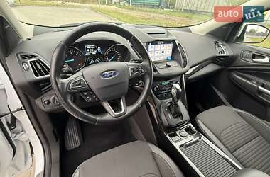 Внедорожник / Кроссовер Ford Kuga 2019 в 