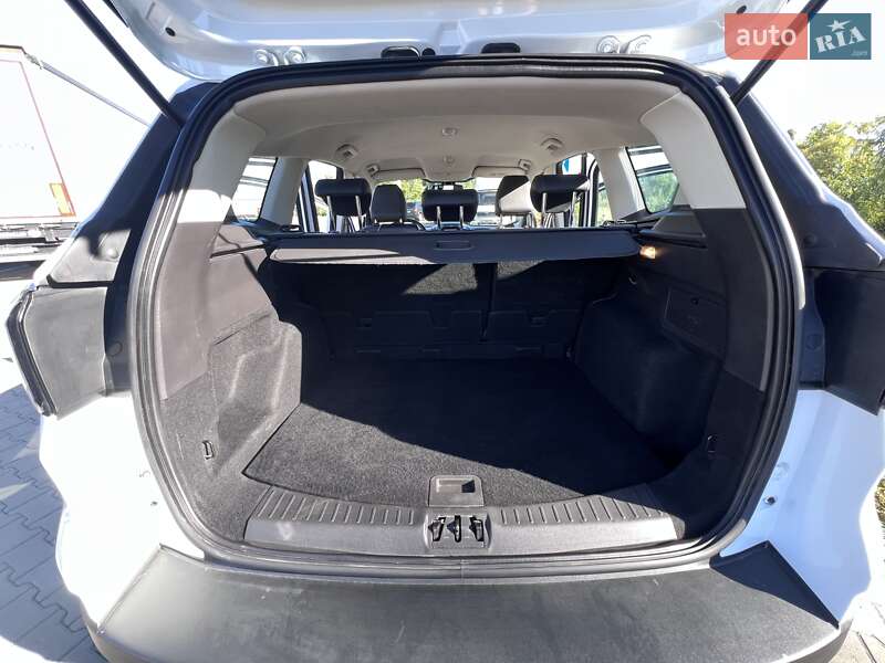 Внедорожник / Кроссовер Ford Kuga 2019 в Киеве