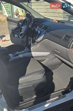 Внедорожник / Кроссовер Ford Kuga 2010 в 