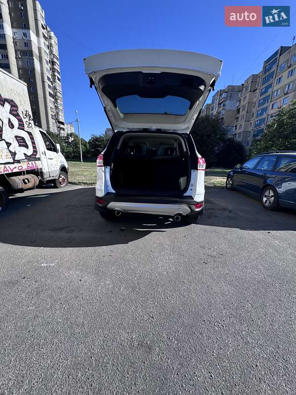 Внедорожник / Кроссовер Ford Kuga 2013 в Киеве