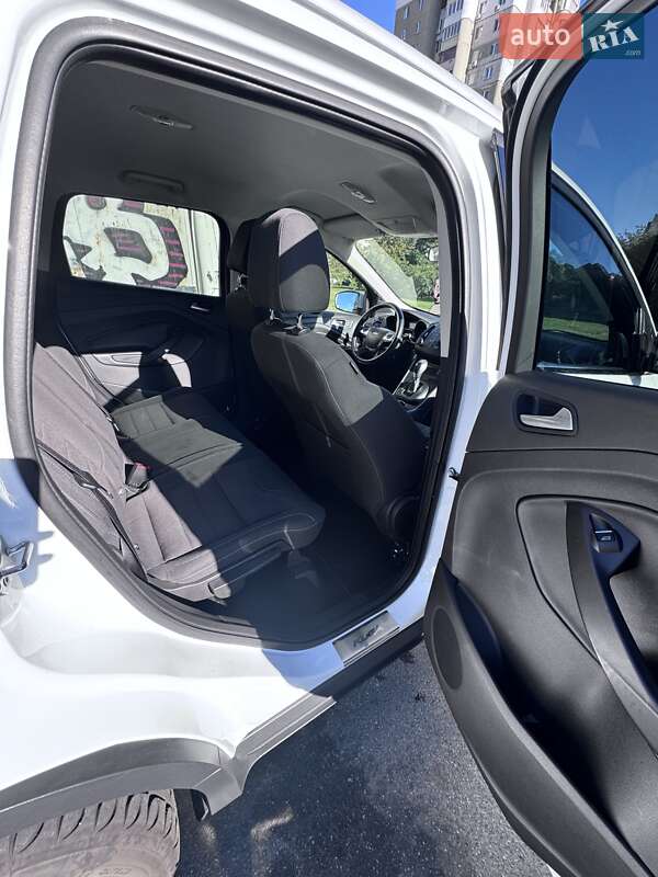 Внедорожник / Кроссовер Ford Kuga 2013 в Киеве