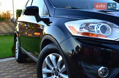 Внедорожник / Кроссовер Ford Kuga 2009 в 