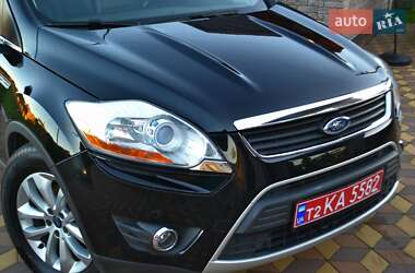 Внедорожник / Кроссовер Ford Kuga 2009 в 