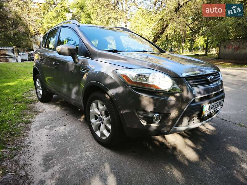 Внедорожник / Кроссовер Ford Kuga 2012 в Киеве